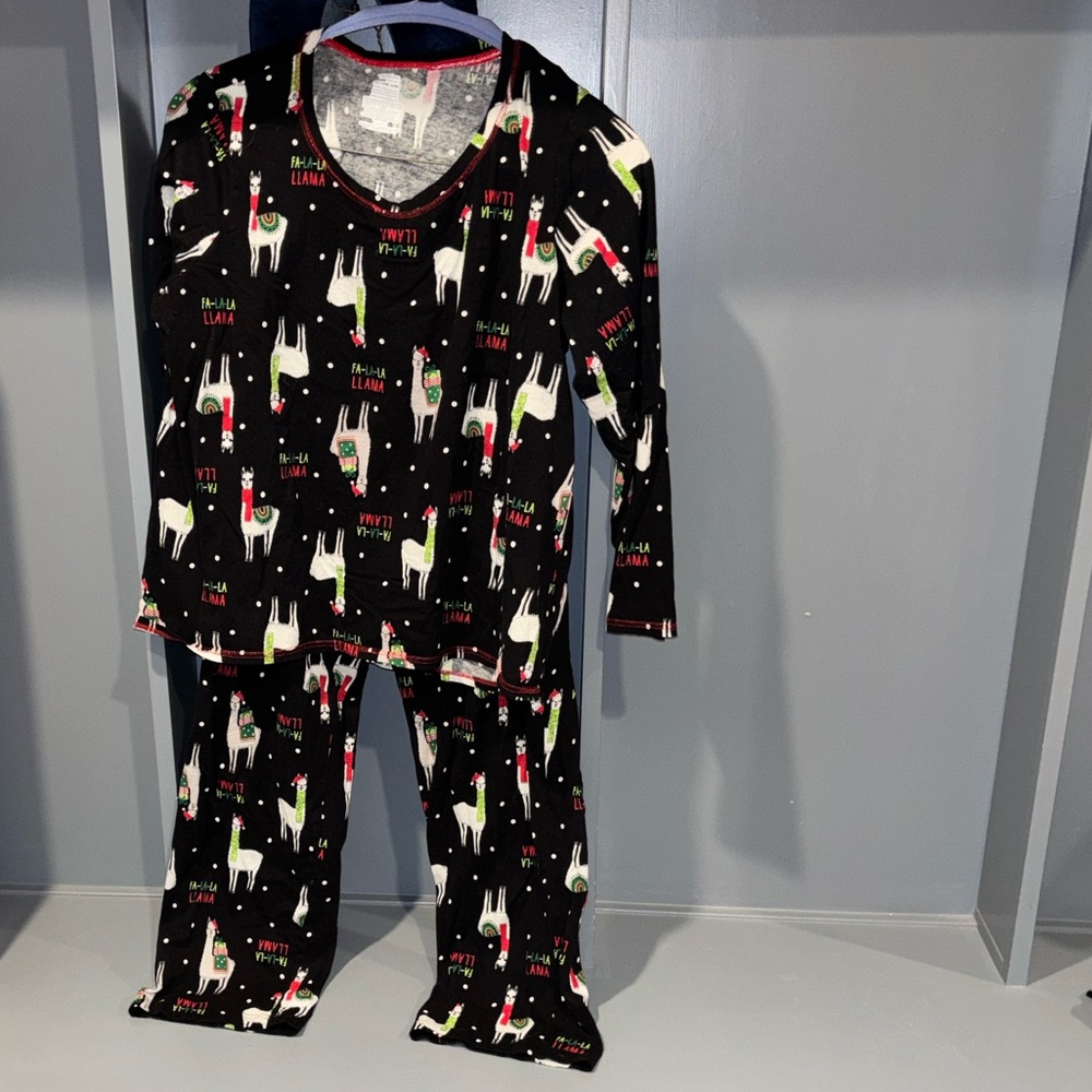 Llama Print Pajamas - Black size 2X - Picture 5 of 5